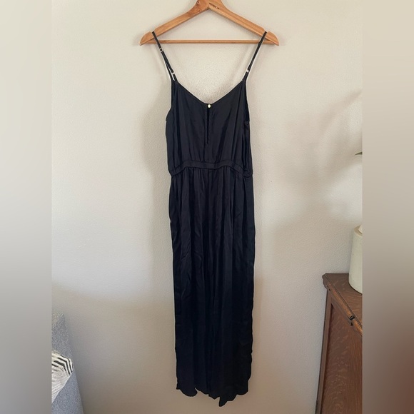 REVOLVE Nation LTD Size Medium Aly Easy Jumpsuit Playsuit Black - Picture 3 of 13